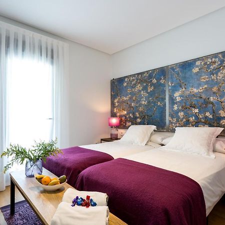 Apartamentos Rg Plaza De Espana Seville Luaran gambar