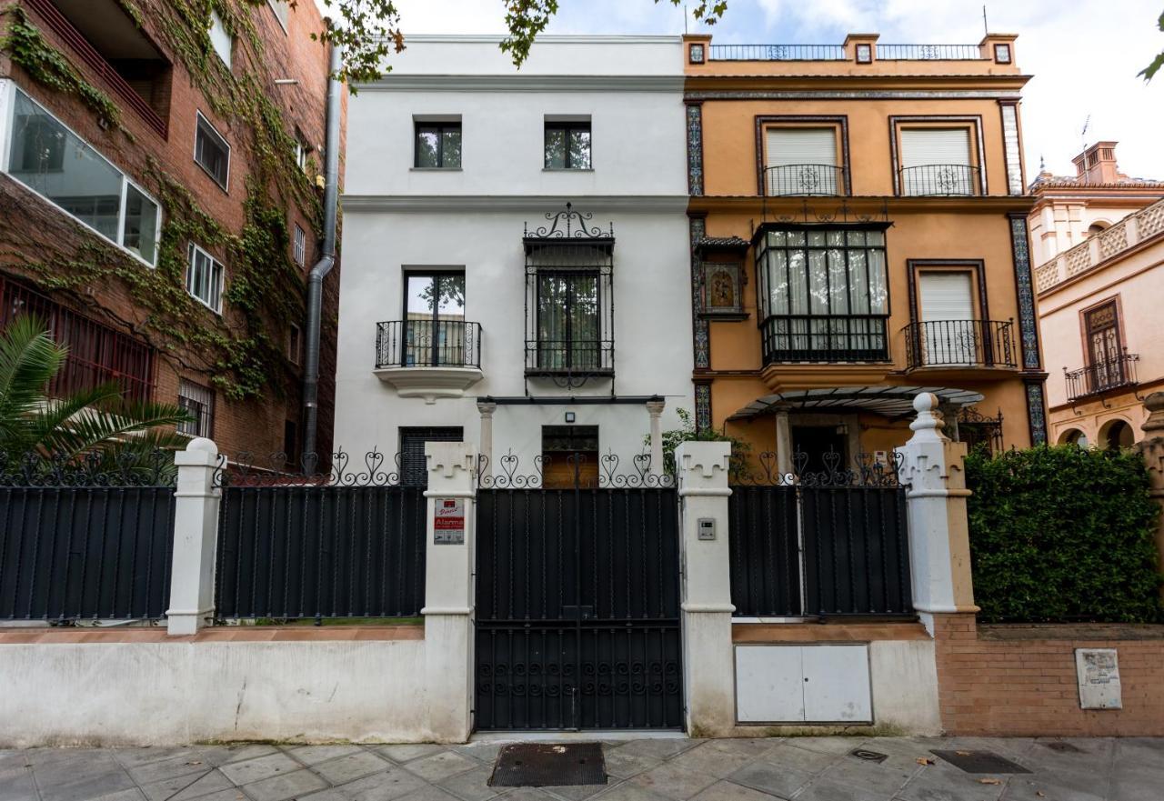Apartamentos Rg Plaza De Espana Seville Luaran gambar