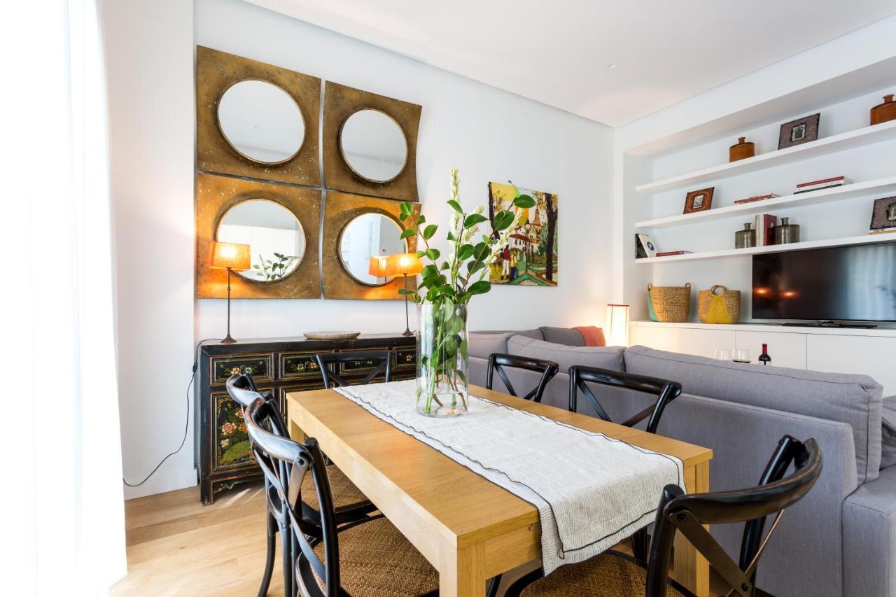 Apartamentos Rg Plaza De Espana Seville Luaran gambar