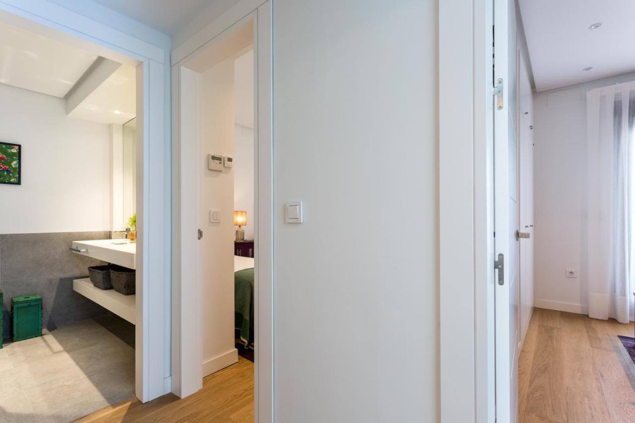 Apartamentos Rg Plaza De Espana Seville Luaran gambar