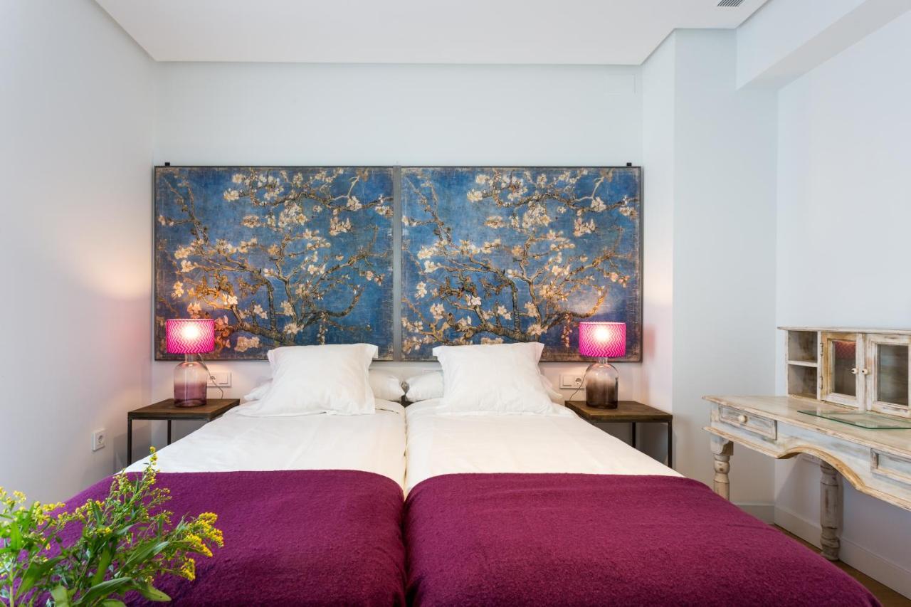 Apartamentos Rg Plaza De Espana Seville Luaran gambar