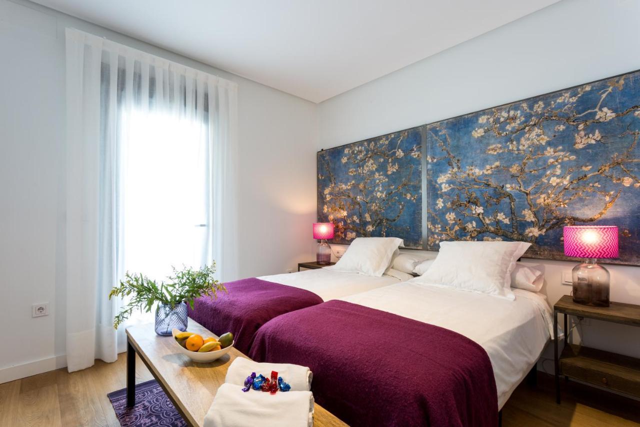 Apartamentos Rg Plaza De Espana Seville Luaran gambar