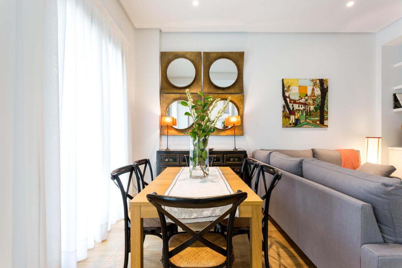 Apartamentos Rg Plaza De Espana Seville Luaran gambar