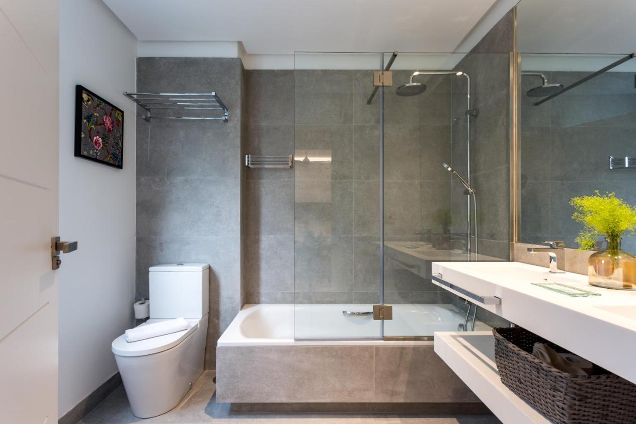 Apartamentos Rg Plaza De Espana Seville Luaran gambar