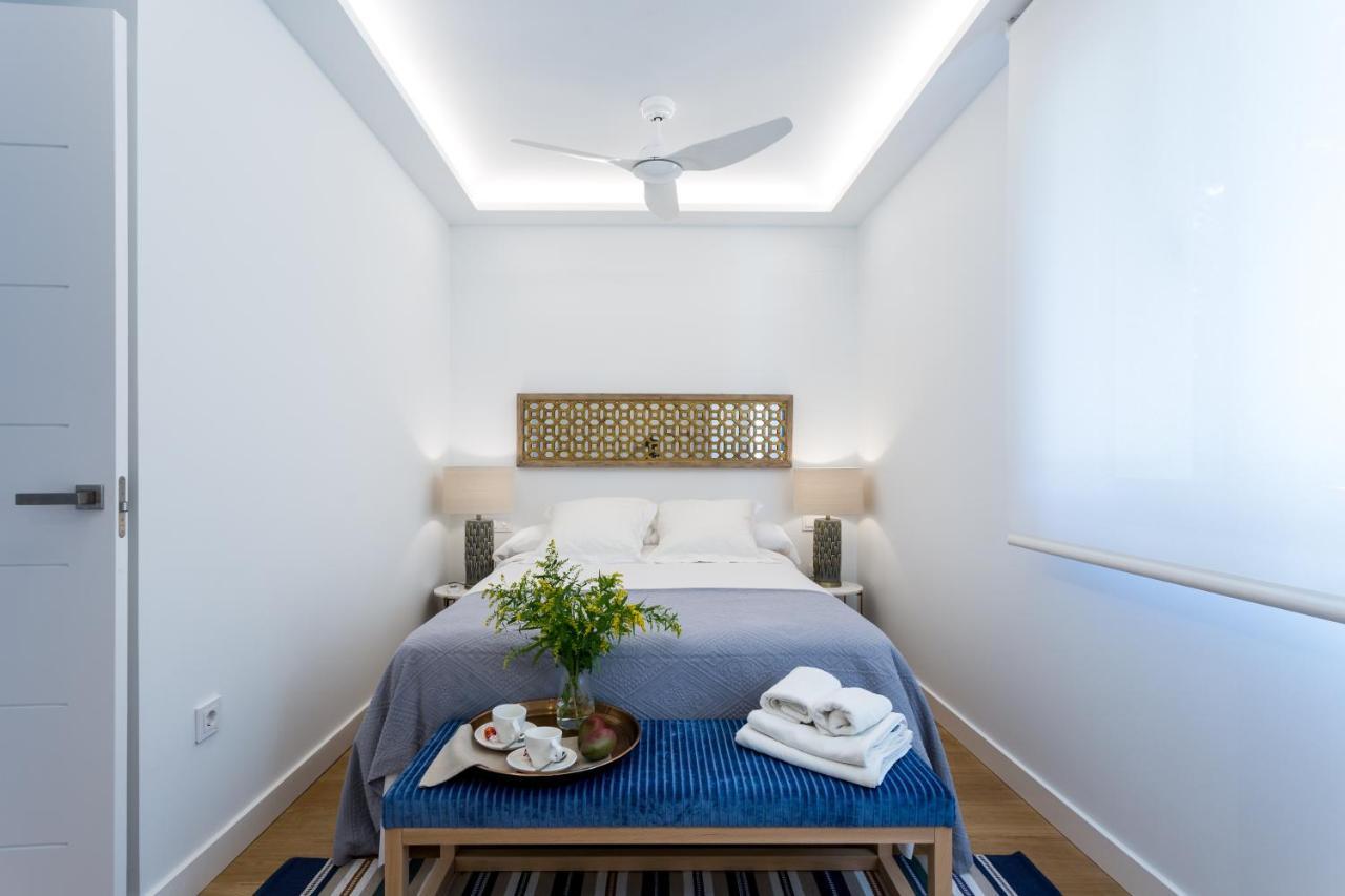 Apartamentos Rg Plaza De Espana Seville Luaran gambar